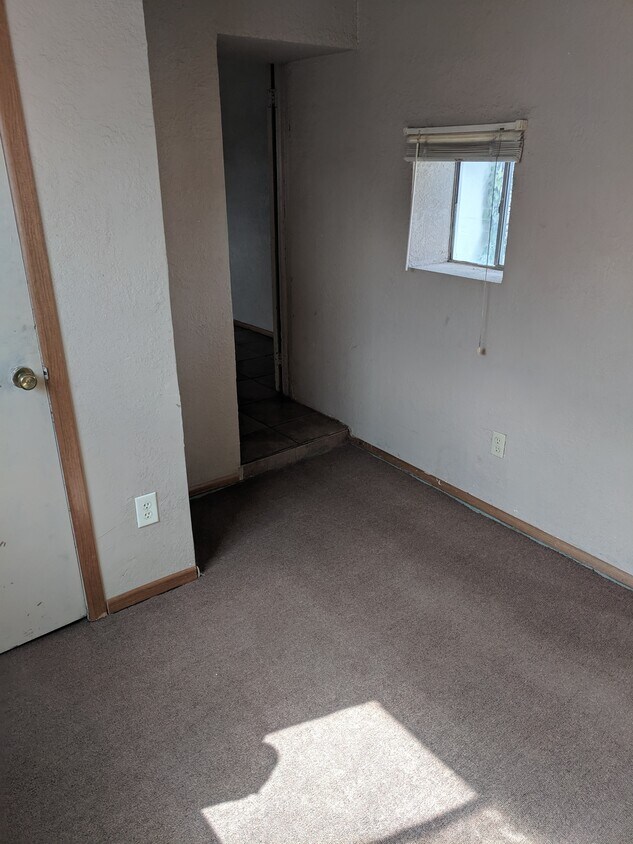 Bedroom - 333 Kansas Ave