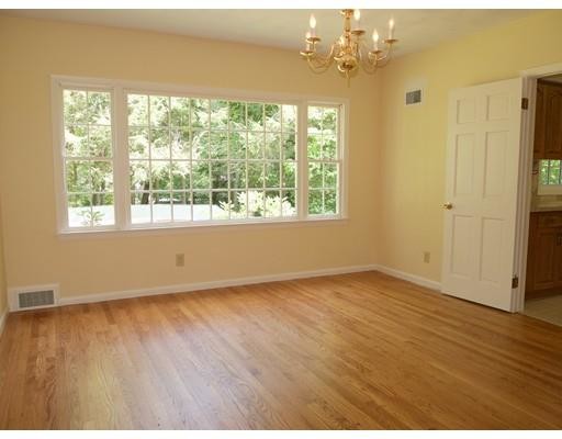 Building Photo - 40 Woodsley Rd