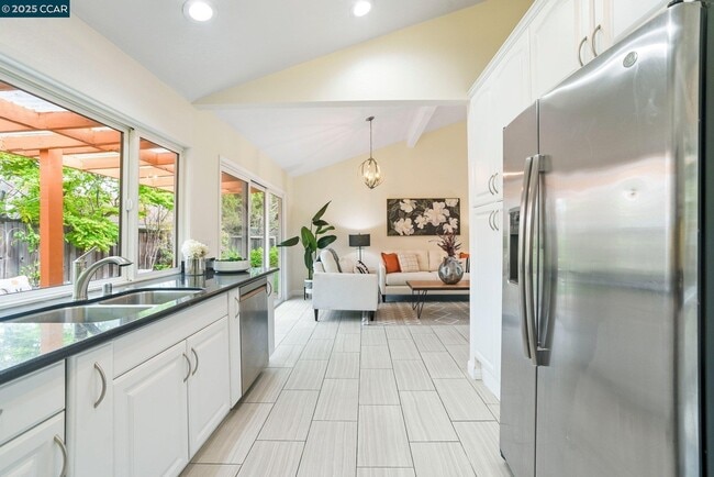 Building Photo - 4410 Sugarland Ct