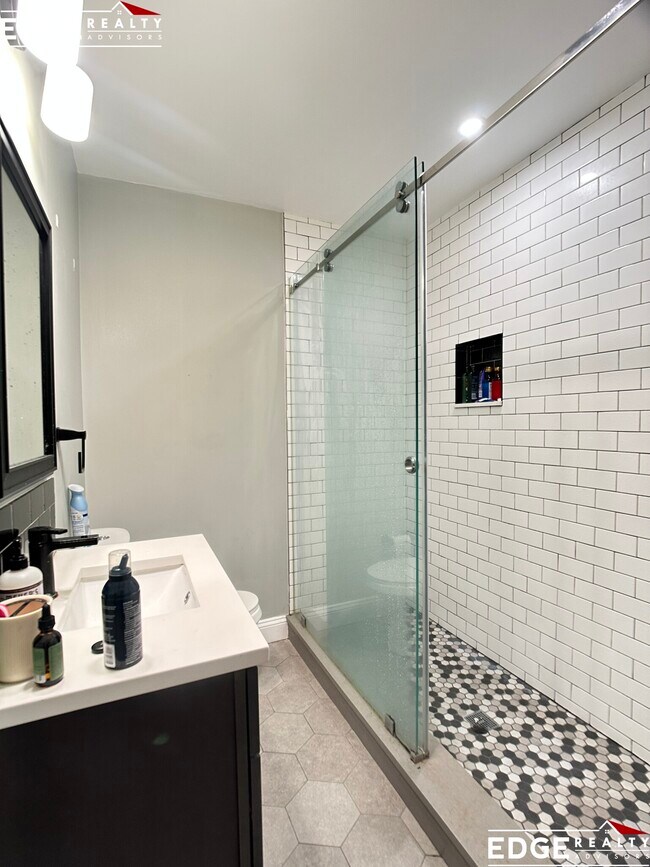 Foto del edificio - 5 Millmont St