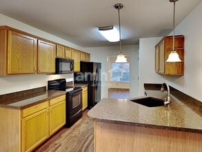 Building Photo - 6536 Arvington Way