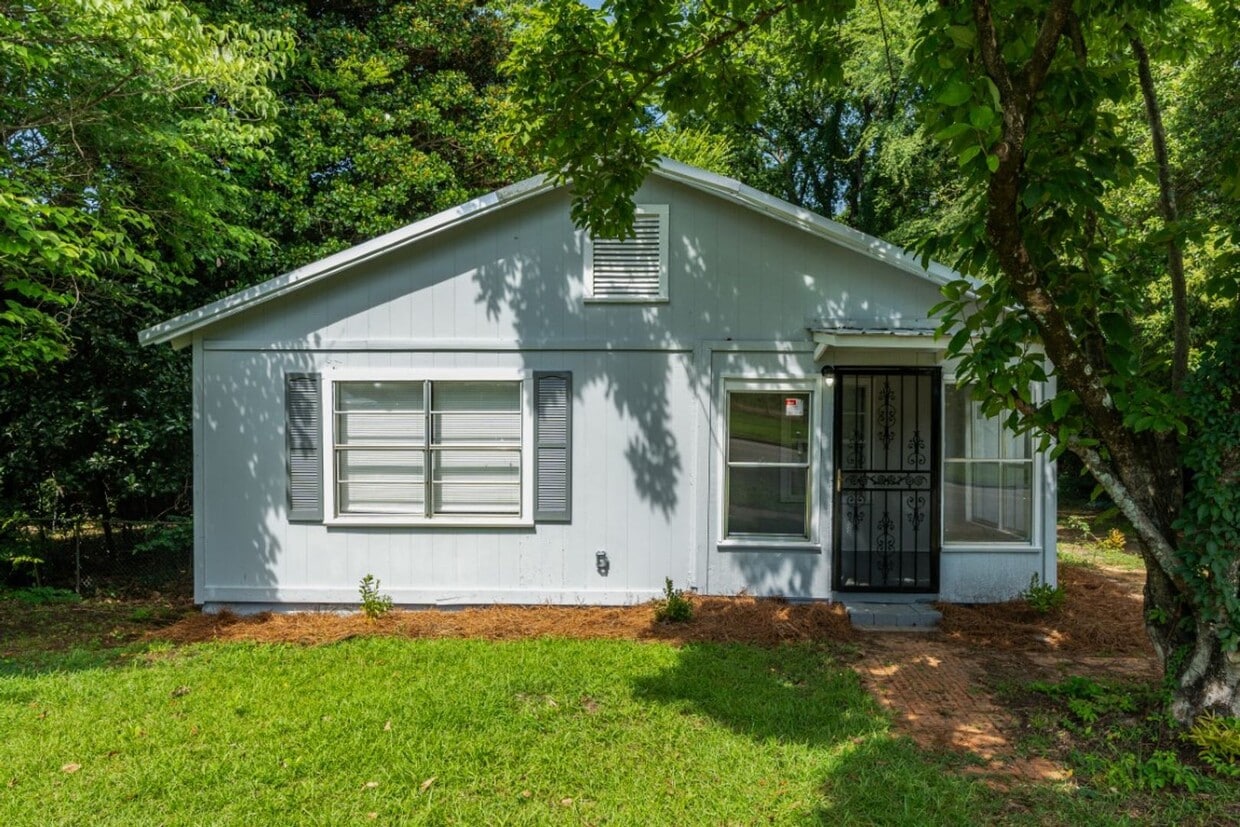 Primary Photo - 1812 26th Avenue Tuscaloosa, AL 35401