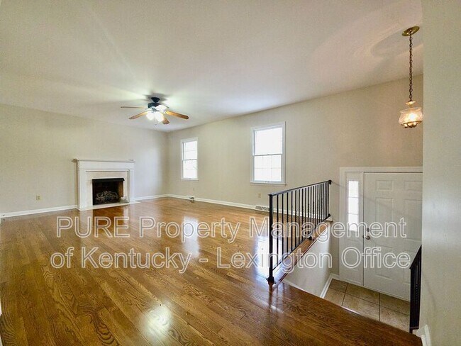 Building Photo - 3462 Lansdowne Dr