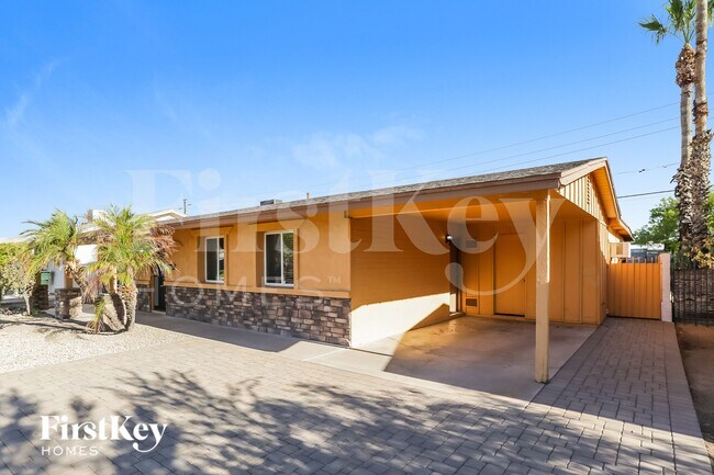 Foto del edificio - 2122 W Shaw Butte Dr