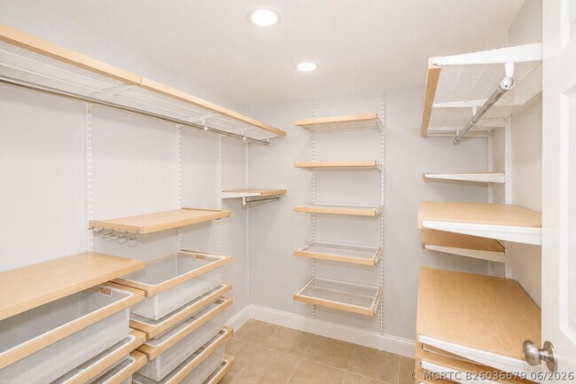Foto del edificio - 1512 SW 24th St