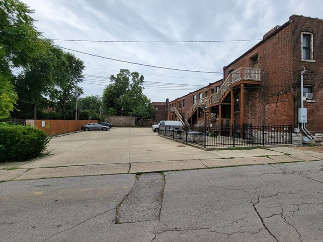 Building Photo - 3004-3008 S. Jefferson Ave.