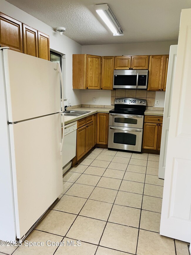 Building Photo - 241 Medea Ave NW