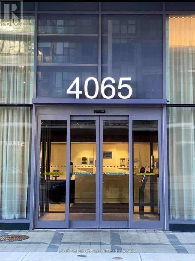 Photo du bâtiment - 4065 Confederation Pkwy