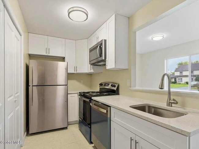 Building Photo - 19 Harvest Way