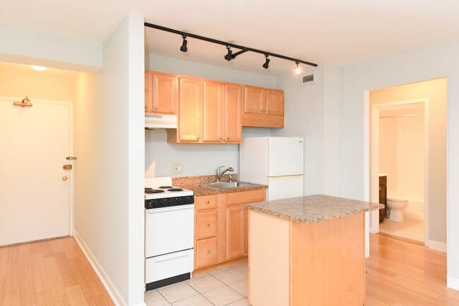 Foto del edificio - 450 W Wellington Ave