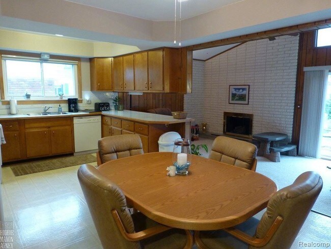 Building Photo - 30229 Gruenburg Dr