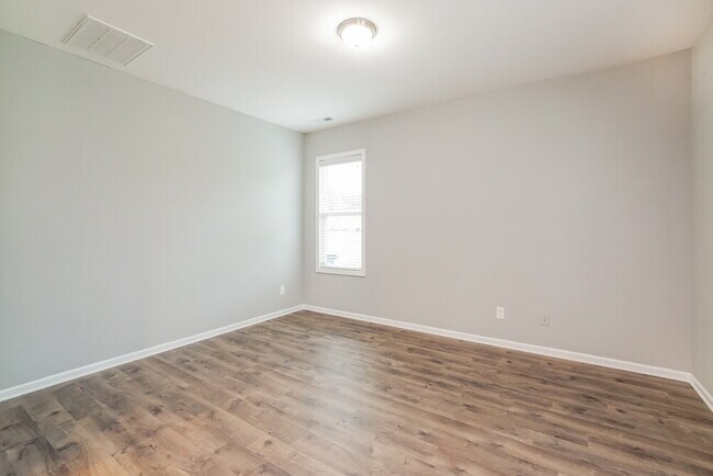 Building Photo - 125 Sturgeon St