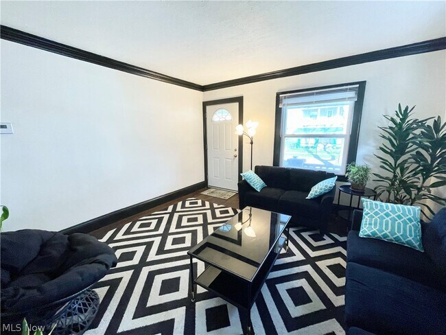 Foto del edificio - 4032 E 142nd St