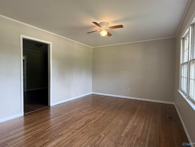 Foto del edificio - 2204 Pisgah Cir NW