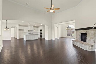 Building Photo - 601 Winslow Ln