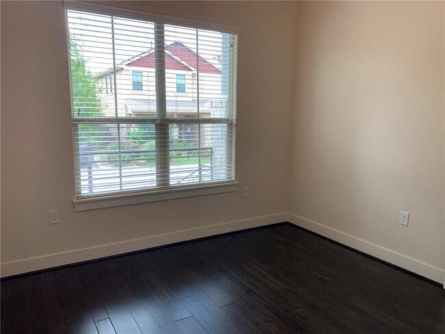 Building Photo - 12131 Cottage Promenade Ct