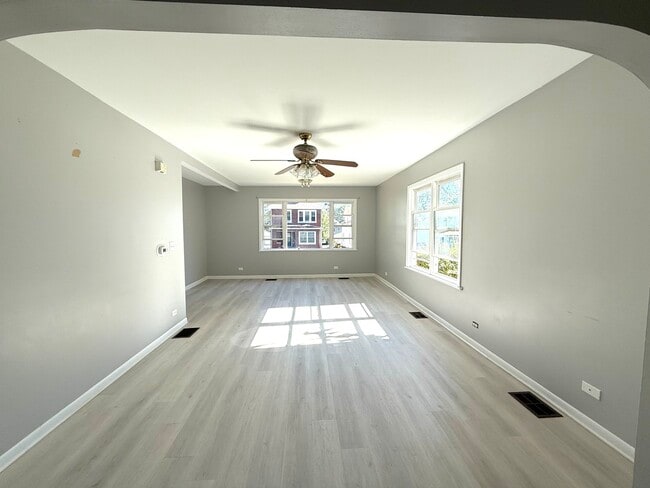 Foto del edificio - 828 Lenox Ave