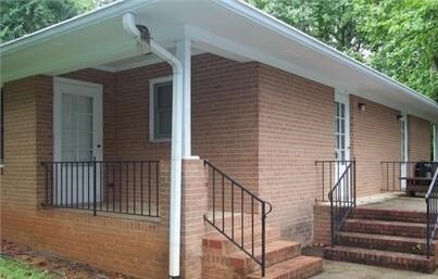 Primary Photo - 2115 Brookhurst St