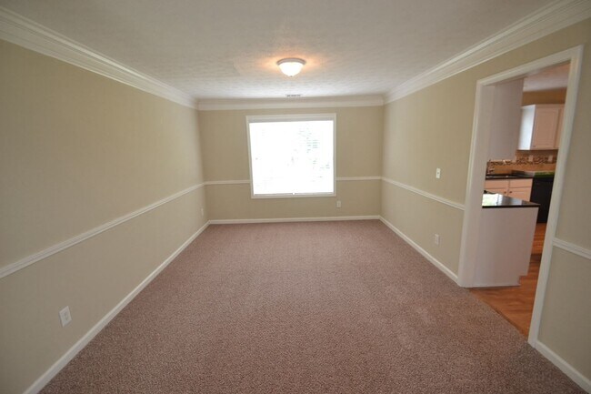 Foto del edificio - 1690 Pinehurst View Dr