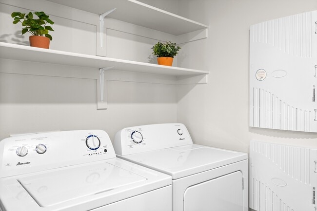 Building Photo - Acero North Valley