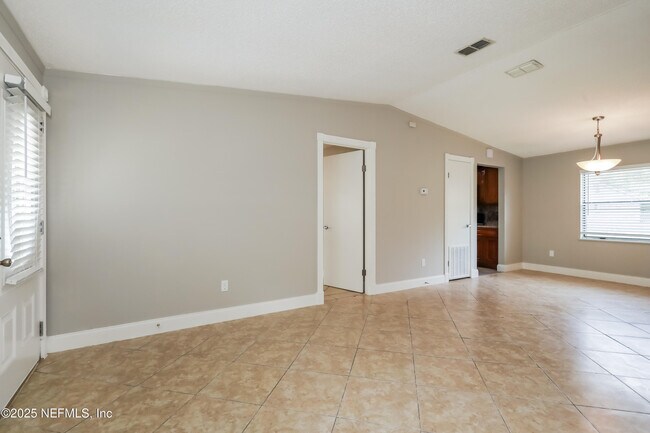Foto del edificio - 4235 Key Vega Ct
