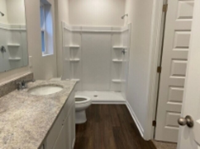 Foto del edificio - Brand-New 3BR Home in Heritage Park – Resort-Style Living in Madison