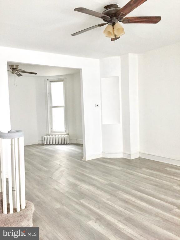 Building Photo - 125 N Ruby St