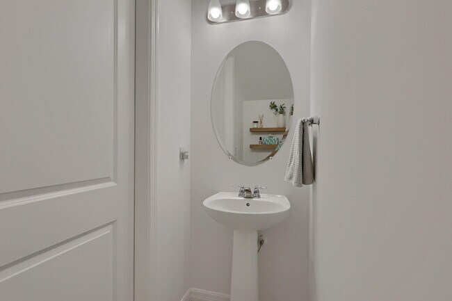 Building Photo - 12937 Trevi Isle