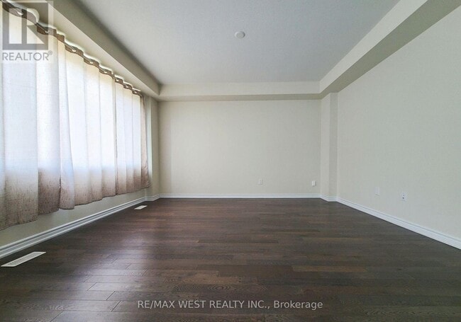 Building Photo - 19 Buttercream Ave