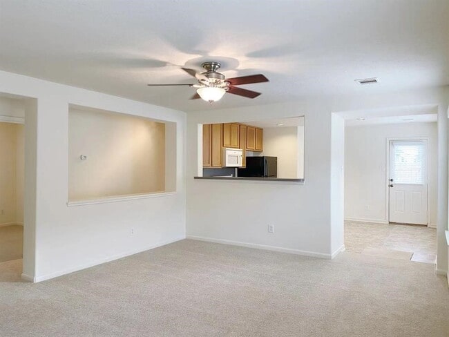 Building Photo - 20707 Fair Castle Dr