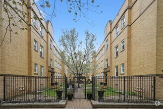 Building Photo - 1338.5 W Estes Ave