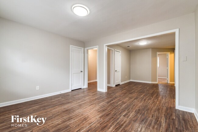 Foto del edificio - 1837 Oakmont Dr NW