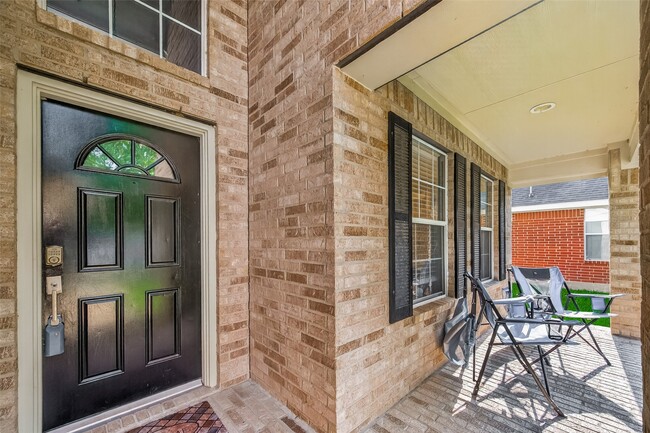 Building Photo - 12842 Cooper Breaks Dr