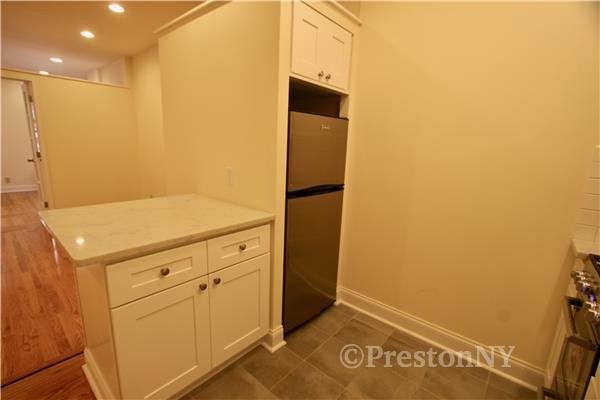 Building Photo - 531 W 45th St