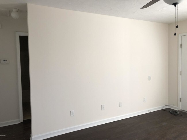Building Photo - 148 Lainmark Dr