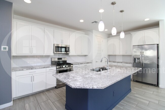 Building Photo - 9624 E Twinkle Cir