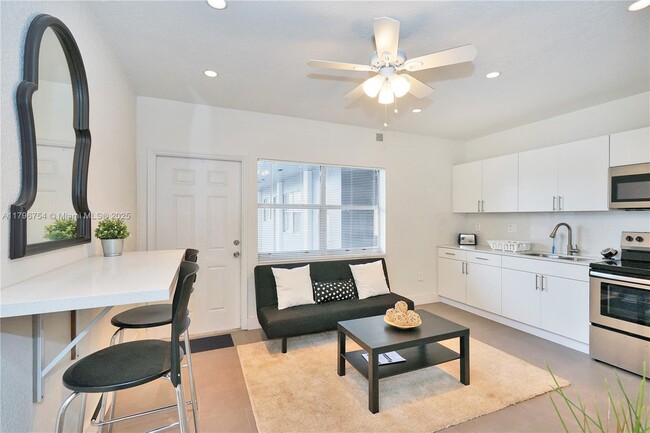 Foto del edificio - 60 NW 76th St