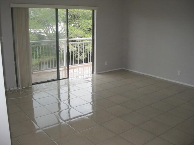 Foto del edificio - 605 S Pine Island Rd