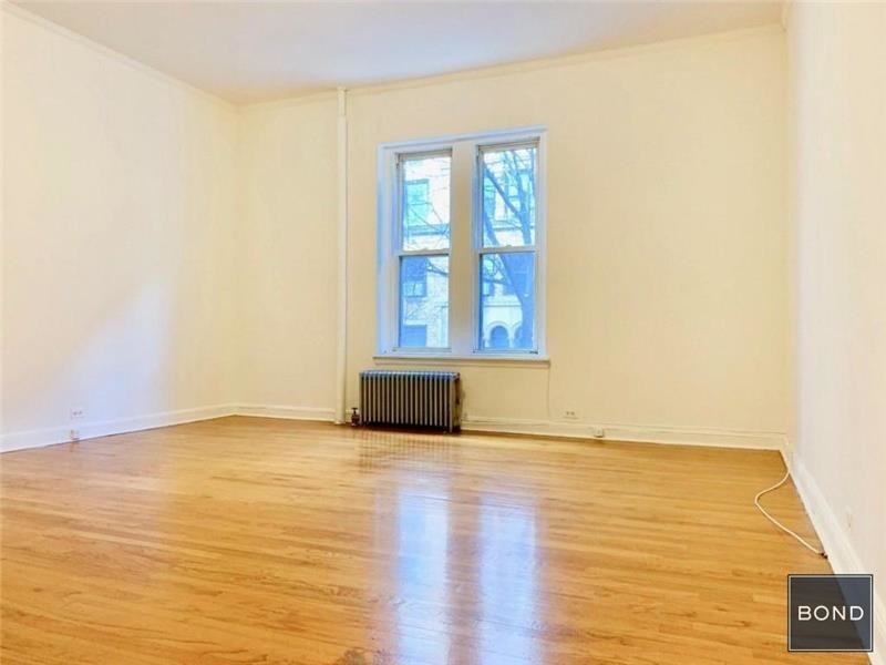 Primary Photo - 328 W 83rd St