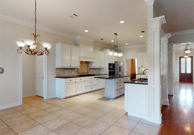 Foto del edificio - 821 Plum Hollow Dr