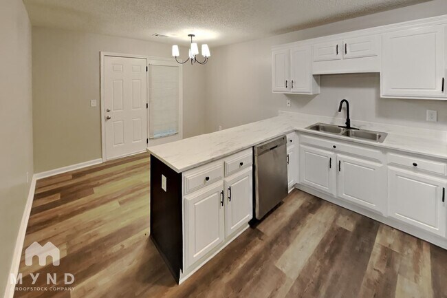 Foto del edificio - 6041 Creekerton Blvd