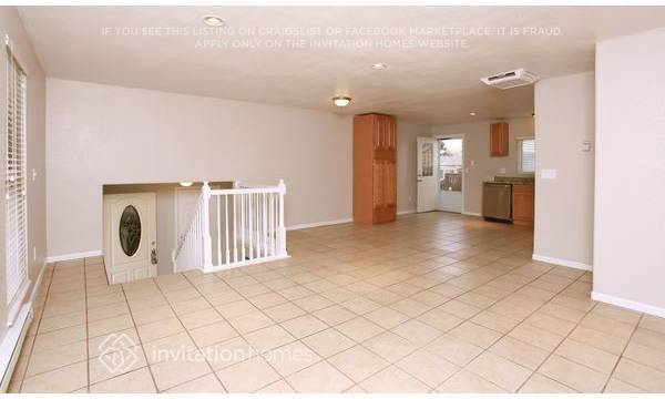 Foto del edificio - 11174 Forest Ave