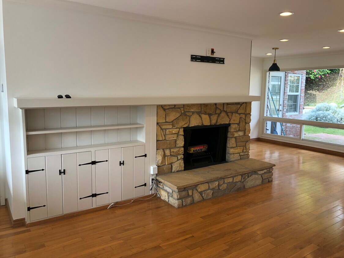 Foto principal - 9331 Bolton Rd