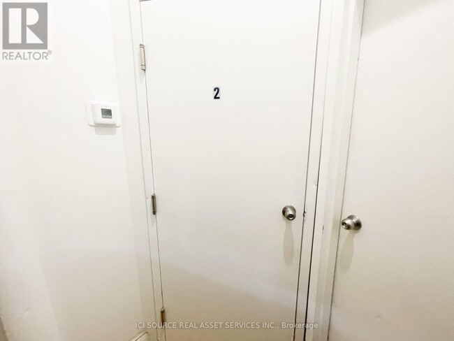 Building Photo - 157 Huron St