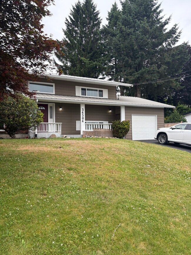 Photo du bâtiment - 34504 Donlyn Av