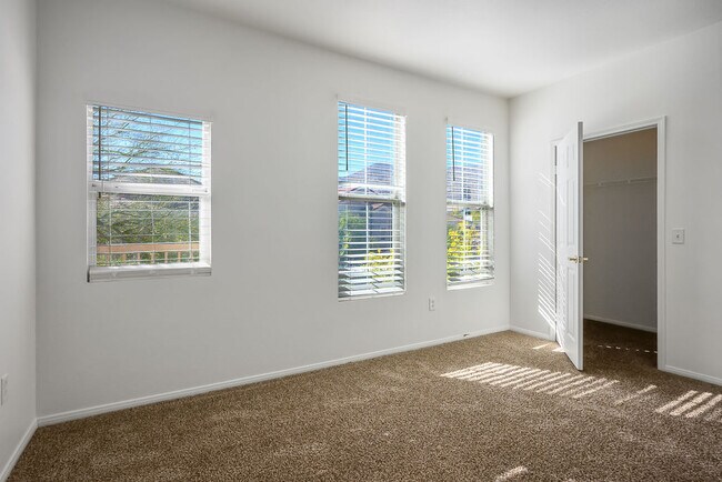 Foto del edificio - 10550 W Alexander Rd