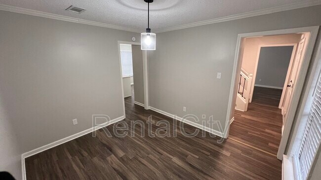 Foto del edificio - 2452 Dove Glen Cove