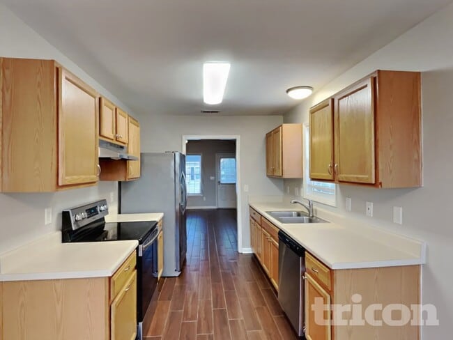 Building Photo - 5405 Advantis Dr