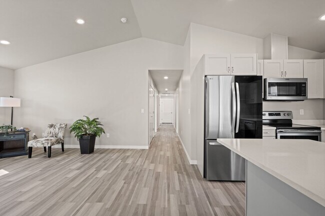 Foto del edificio - Home for Rent, Moses Lake