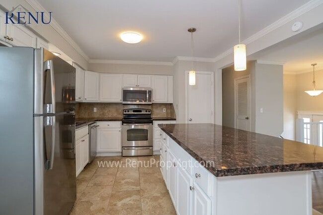 Building Photo - 11206 NW Rush Creek Cove